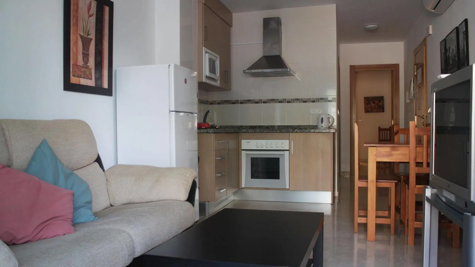 Apartamentos Turisticos Fercomar Nerja Lägenhet